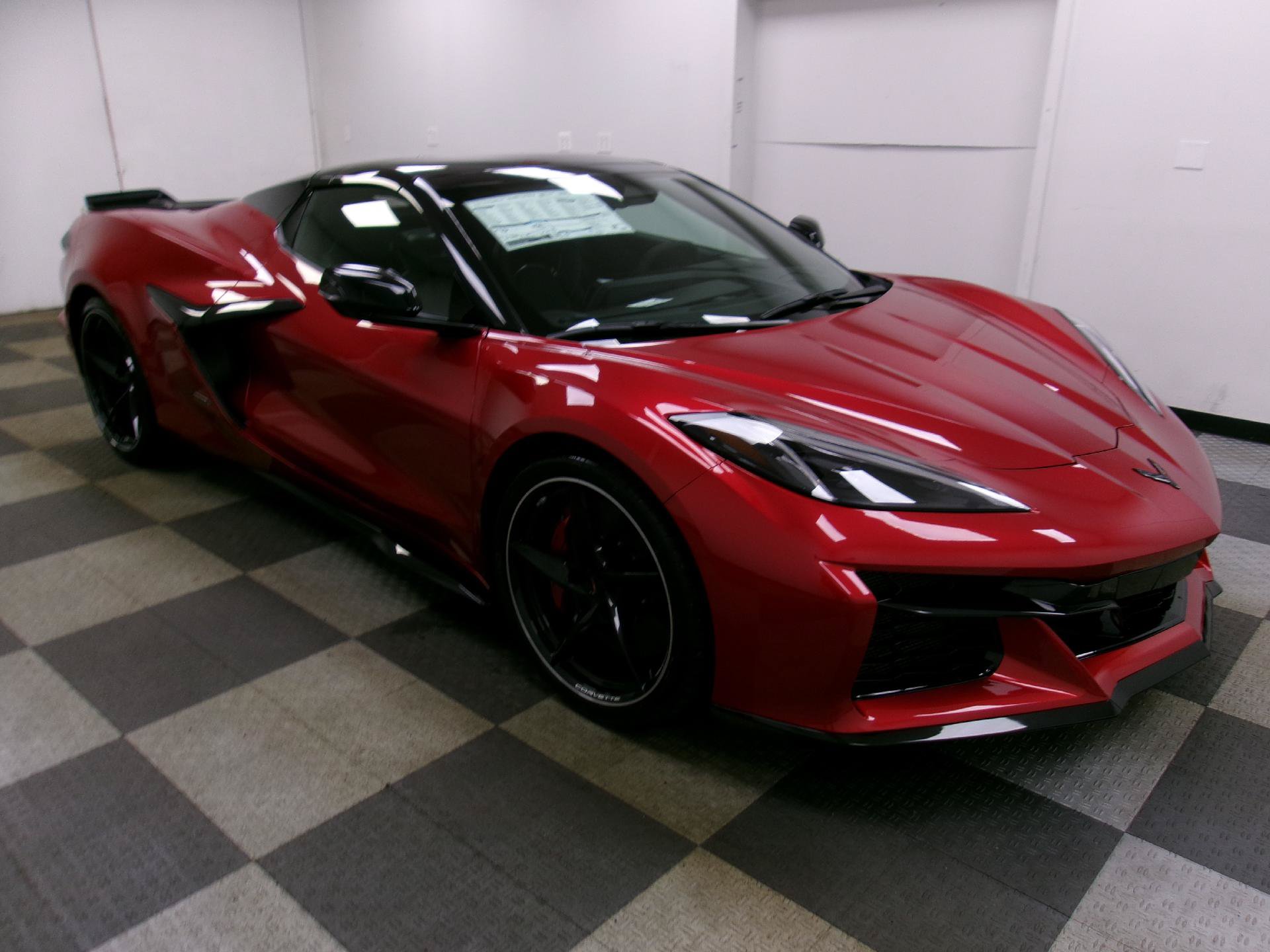 New 2026 Chevrolet Corvette E-Ray w/ Stealth Interior Trim Package AWD/4WD image 12