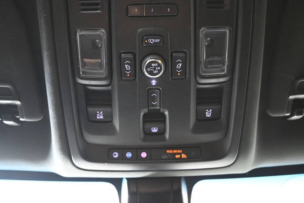 Used 2022 Chevrolet Tahoe RST w/ Luxury Package AWD/4WD image 34