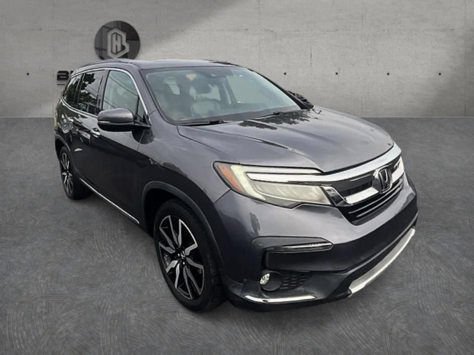 Used 2020 Honda Pilot Touring image 3