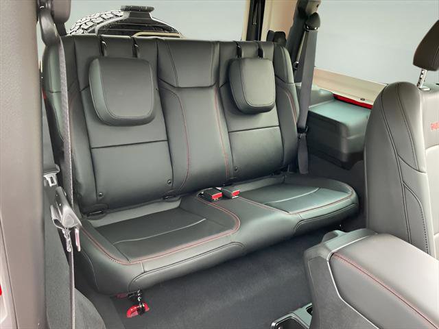 New 2025 Jeep Wrangler Rubicon w/ Xtreme 35 Tire Package image 9
