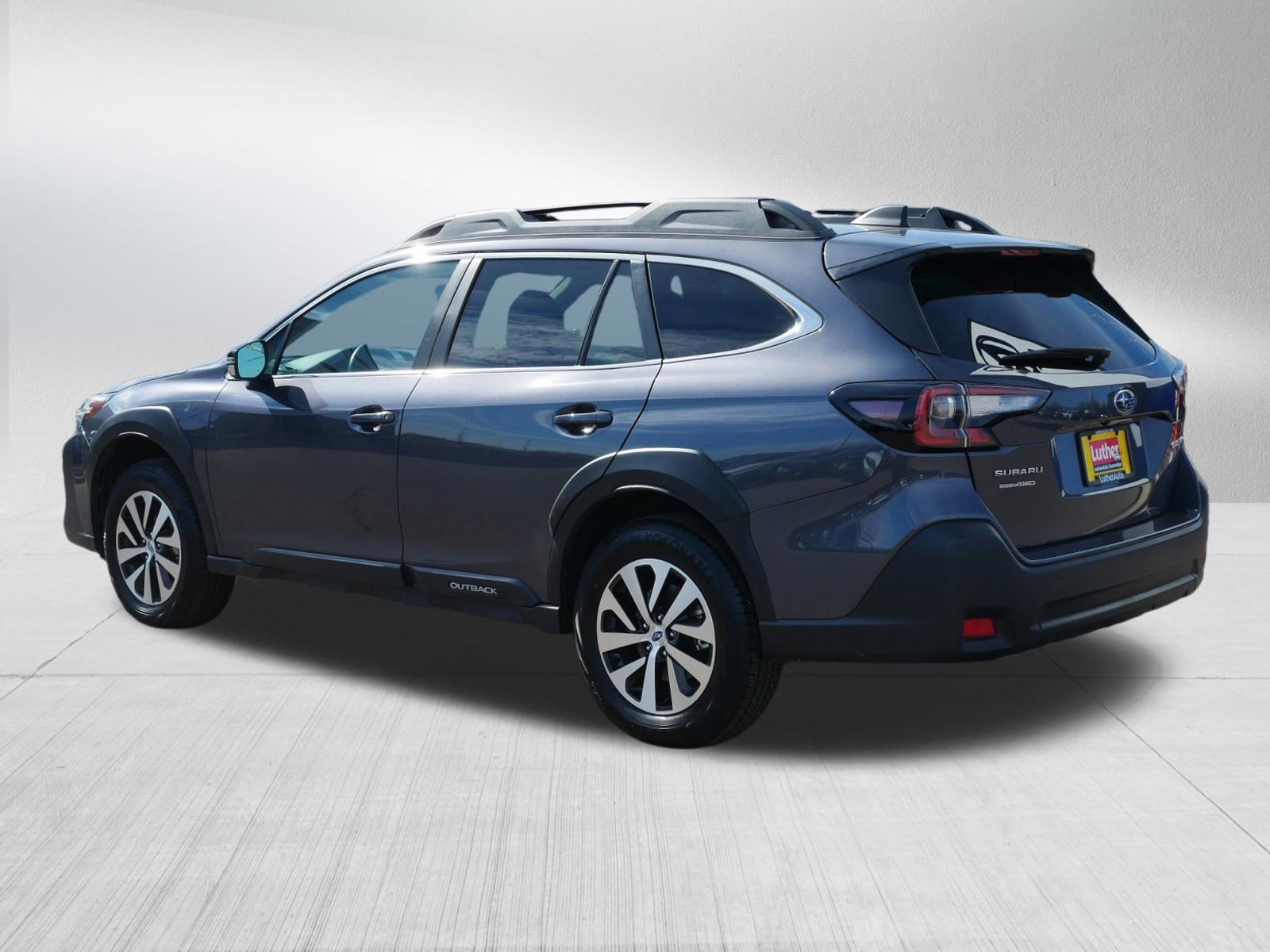 Certified 2025 Subaru Outback Premium AWD/4WD image 5