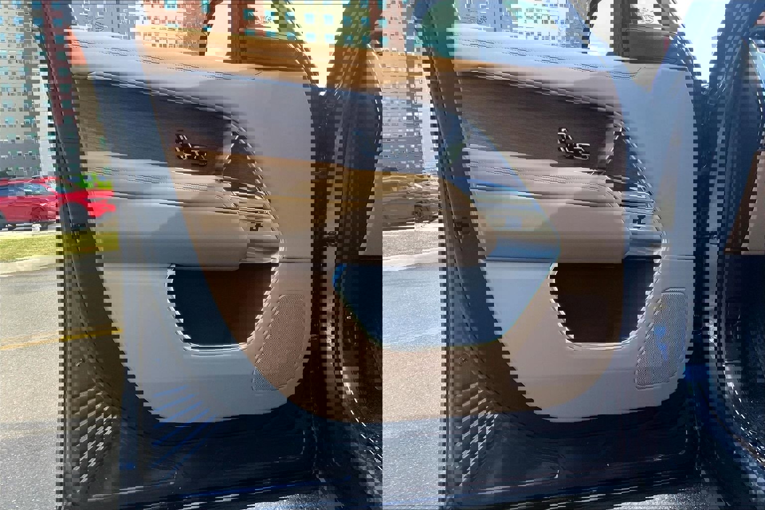 New 2026 Land Rover Range Rover SE image 10