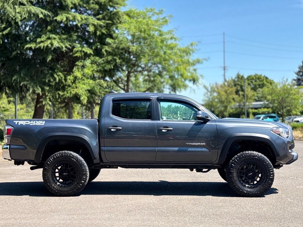 Used 2022 Toyota Tacoma TRD Off-Road AWD/4WD image 6