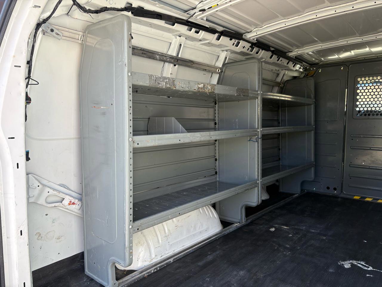 Used 2014 GMC Savana 2500 image 20