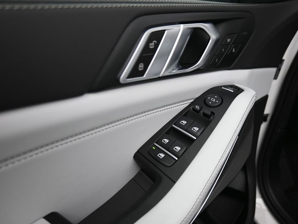 New 2026 BMW X5 xDrive40i image 9