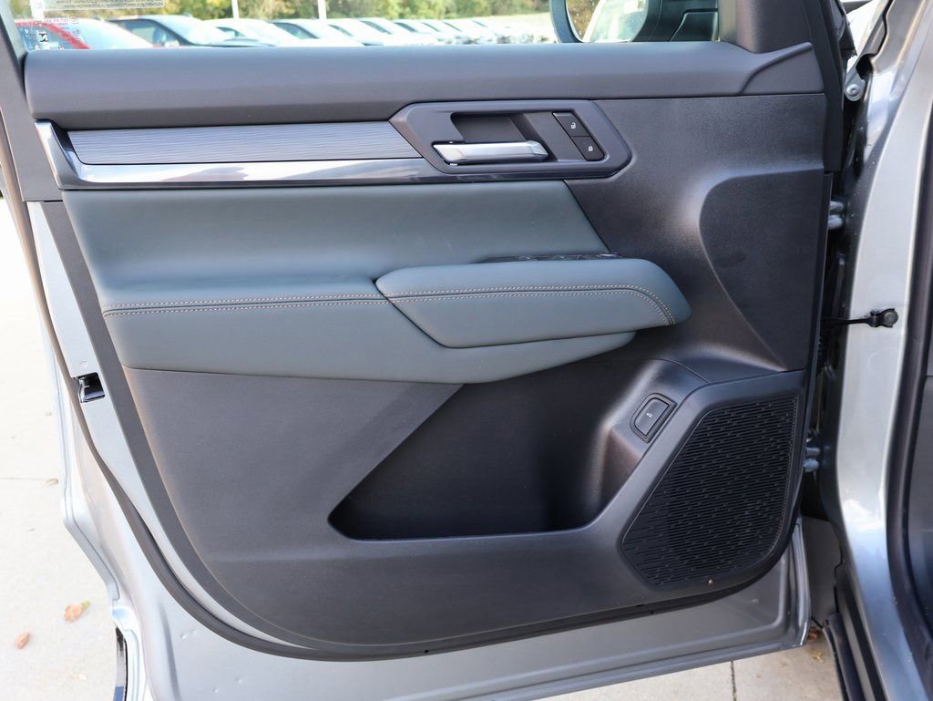 New 2026 GMC Terrain AT4 w/ LPO, Black Badging Package image 11