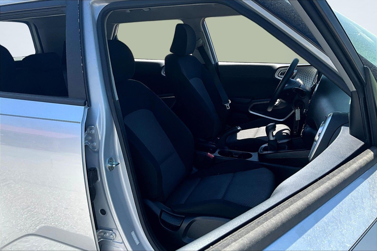 Used 2021 Kia Soul LX FWD image 27