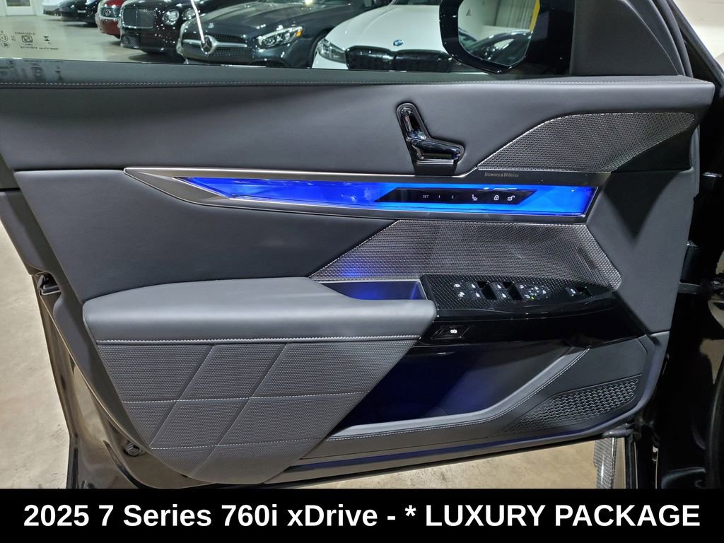 Used 2025 BMW 760i xDrive w/ Executive Package AWD/4WD image 8