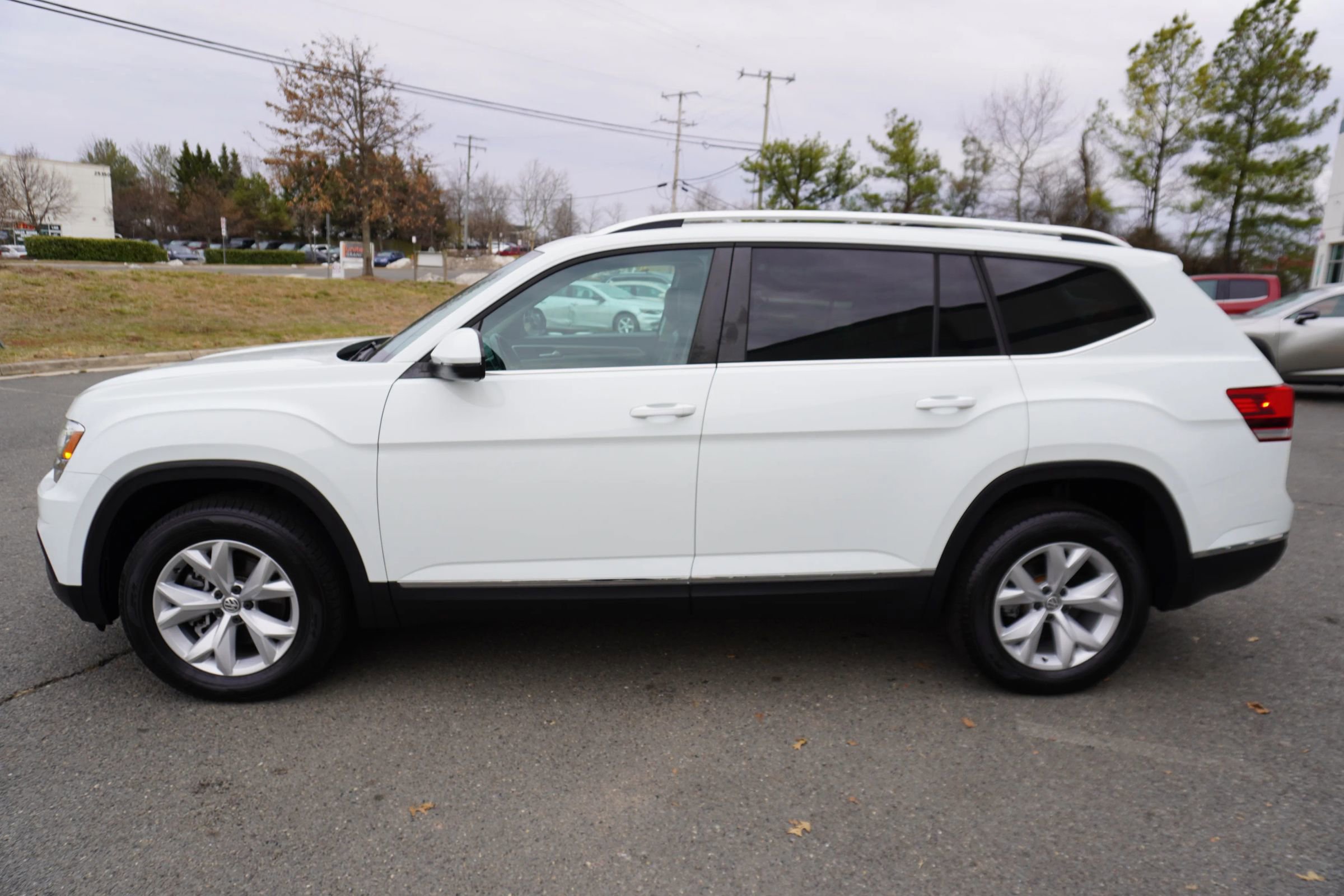Used 2018 Volkswagen Atlas SEL image 4