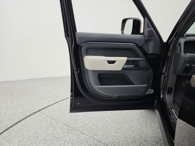 Certified 2023 Land Rover Defender 110 X-Dynamic SE image 51