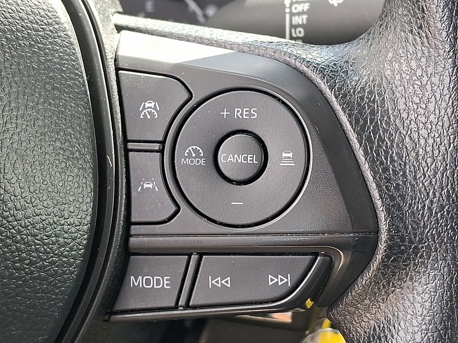 Certified 2025 Toyota Corolla LE FWD image 22
