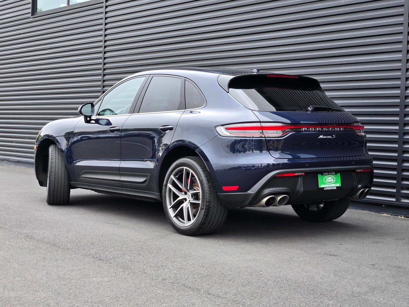 Used 2022 Porsche Macan S w/ Premium Package Plus AWD/4WD image 5