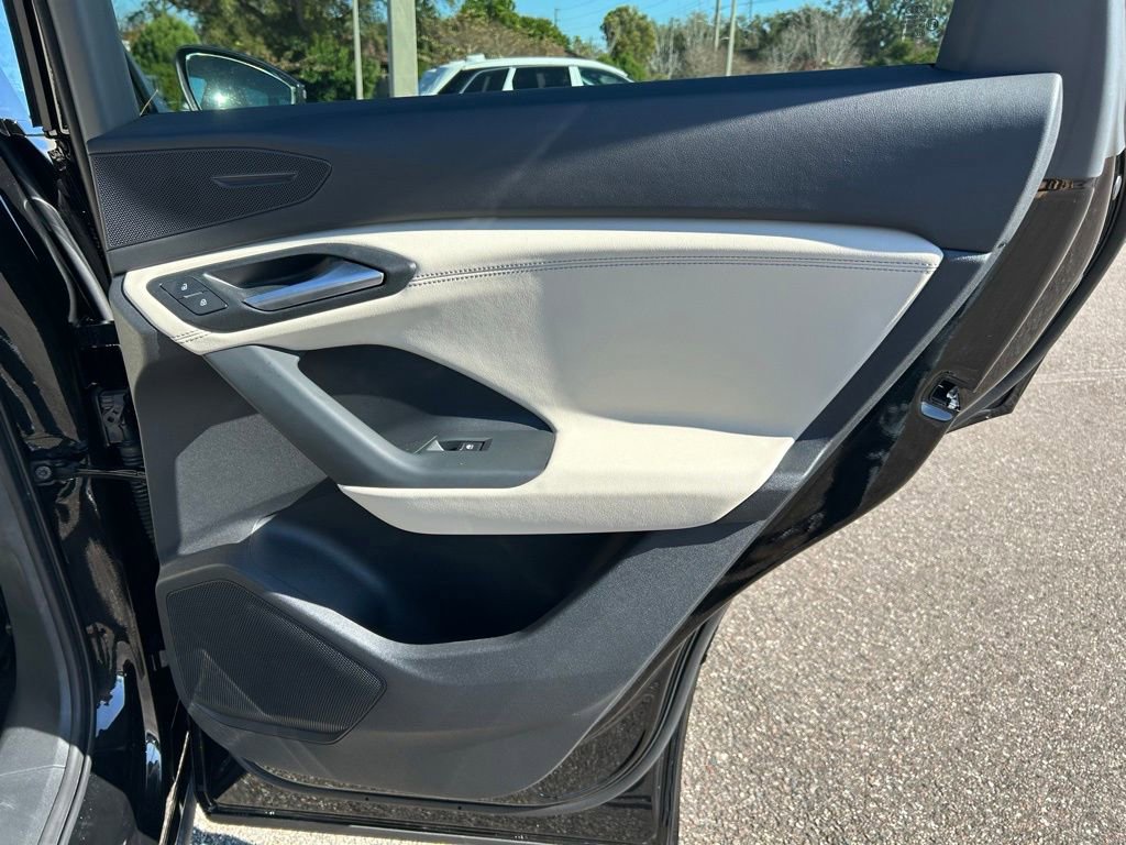 Used 2025 Audi Q6 e-tron Premium w/ Convenience Package image 52