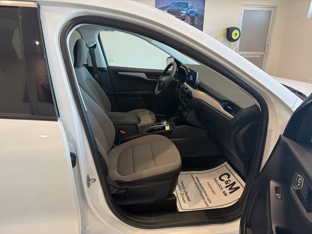 Used 2022 Ford Escape SE w/ Convenience Package image 16