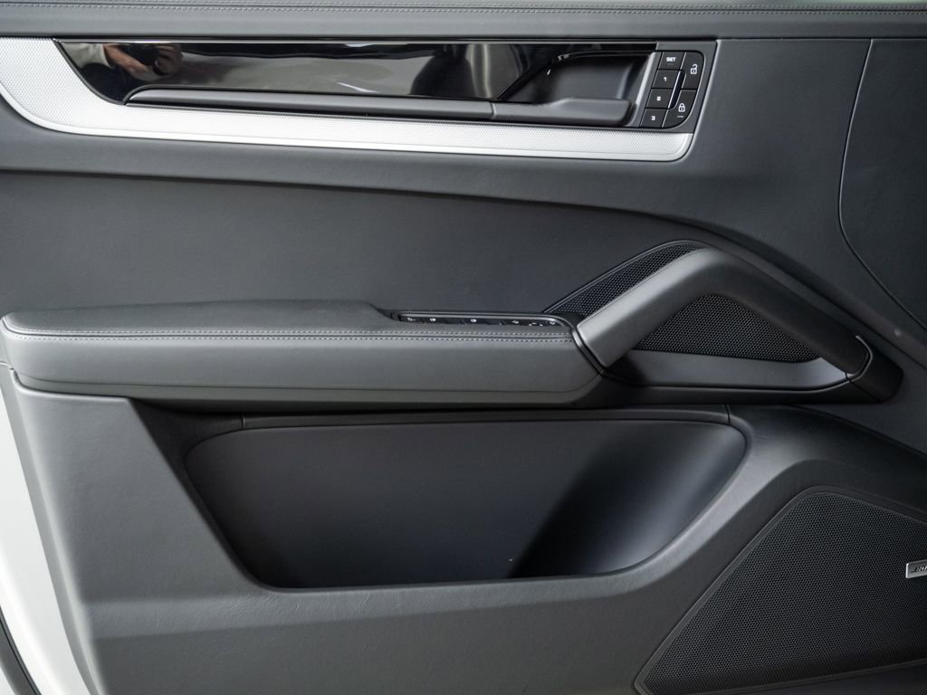 New 2026 Porsche Cayenne image 6