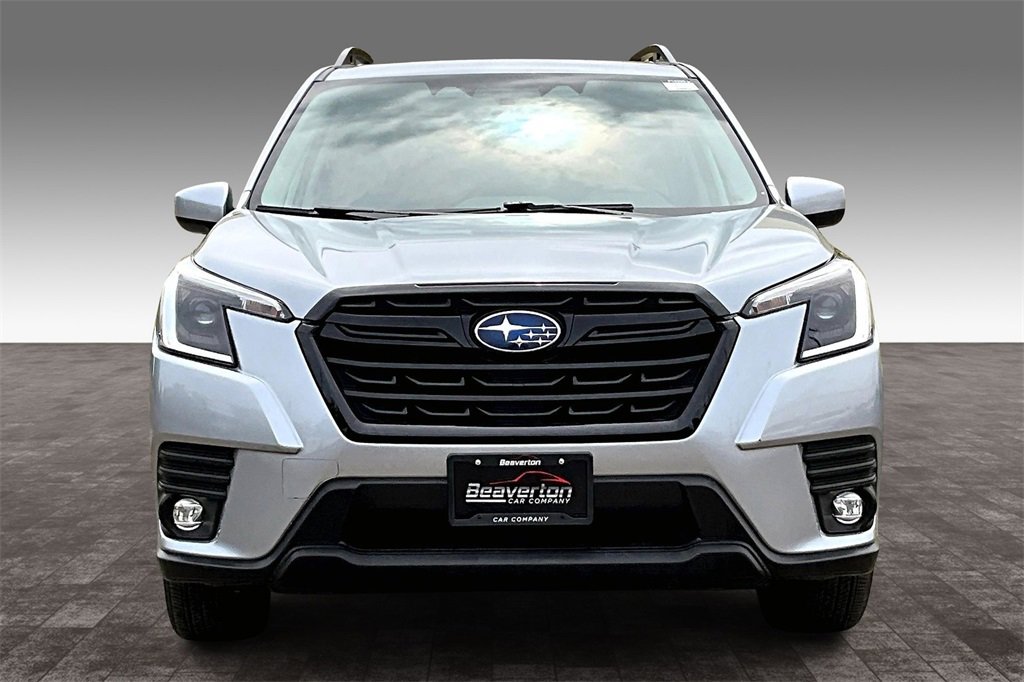 Used 2024 Subaru Forester Premium image 4