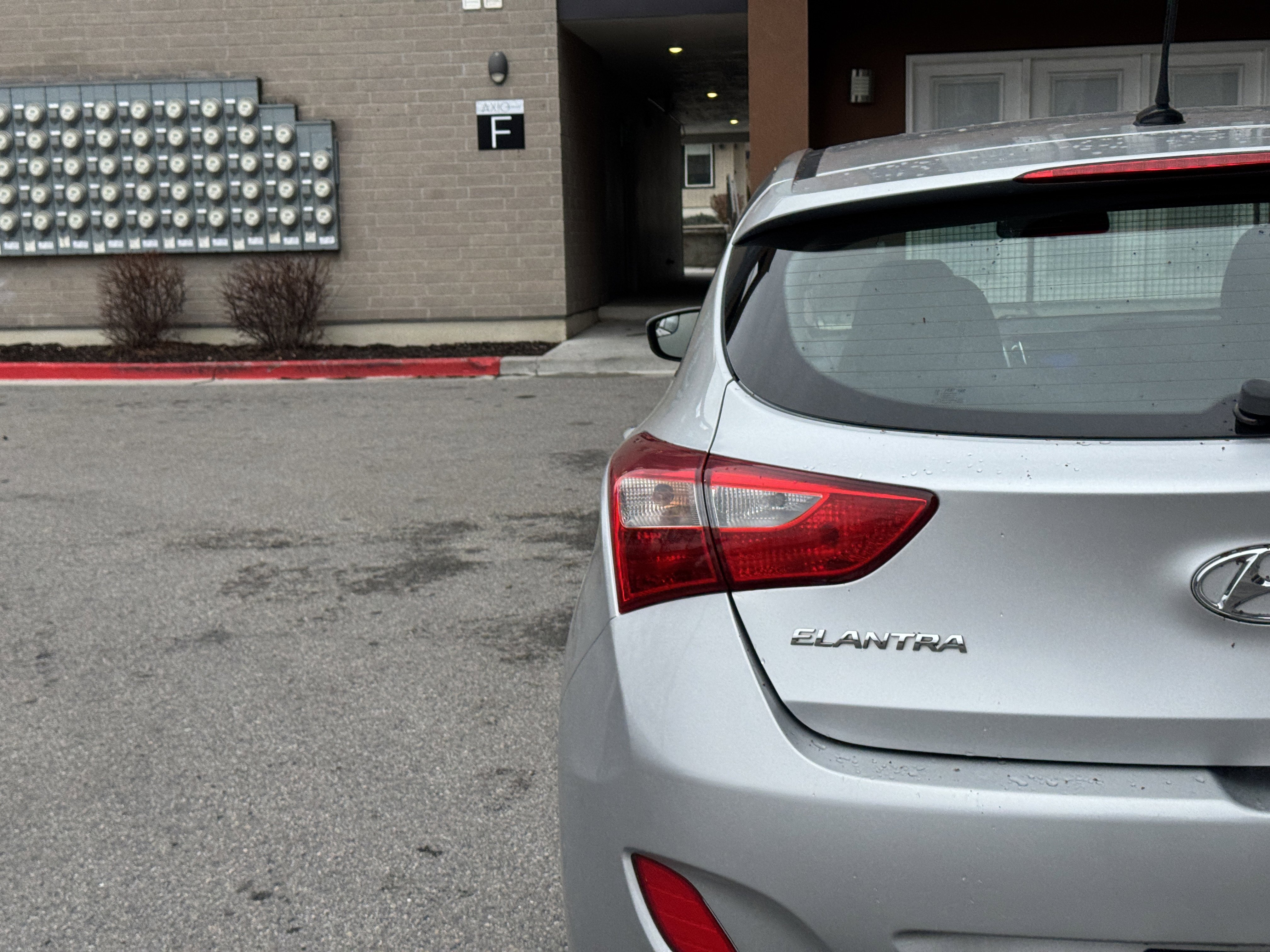 Used 2016 Hyundai Elantra GT FWD image 5
