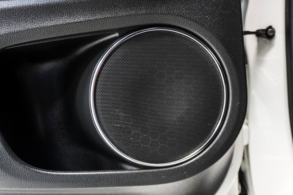 Used 2022 Honda HR-V EX image 9