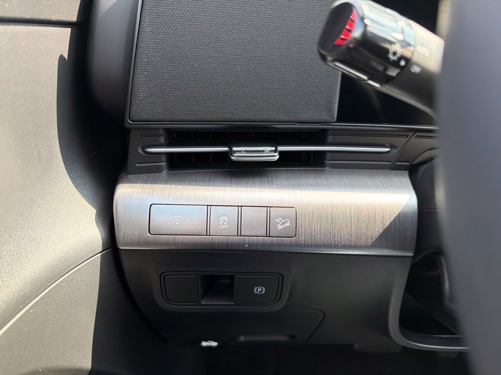 New 2027 Hyundai Kona SE AWD/4WD image 27