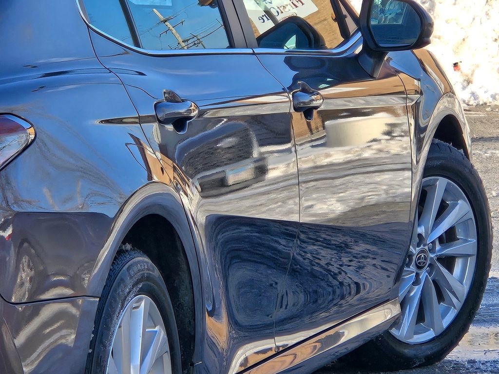 Used 2023 Toyota Camry LE FWD image 18
