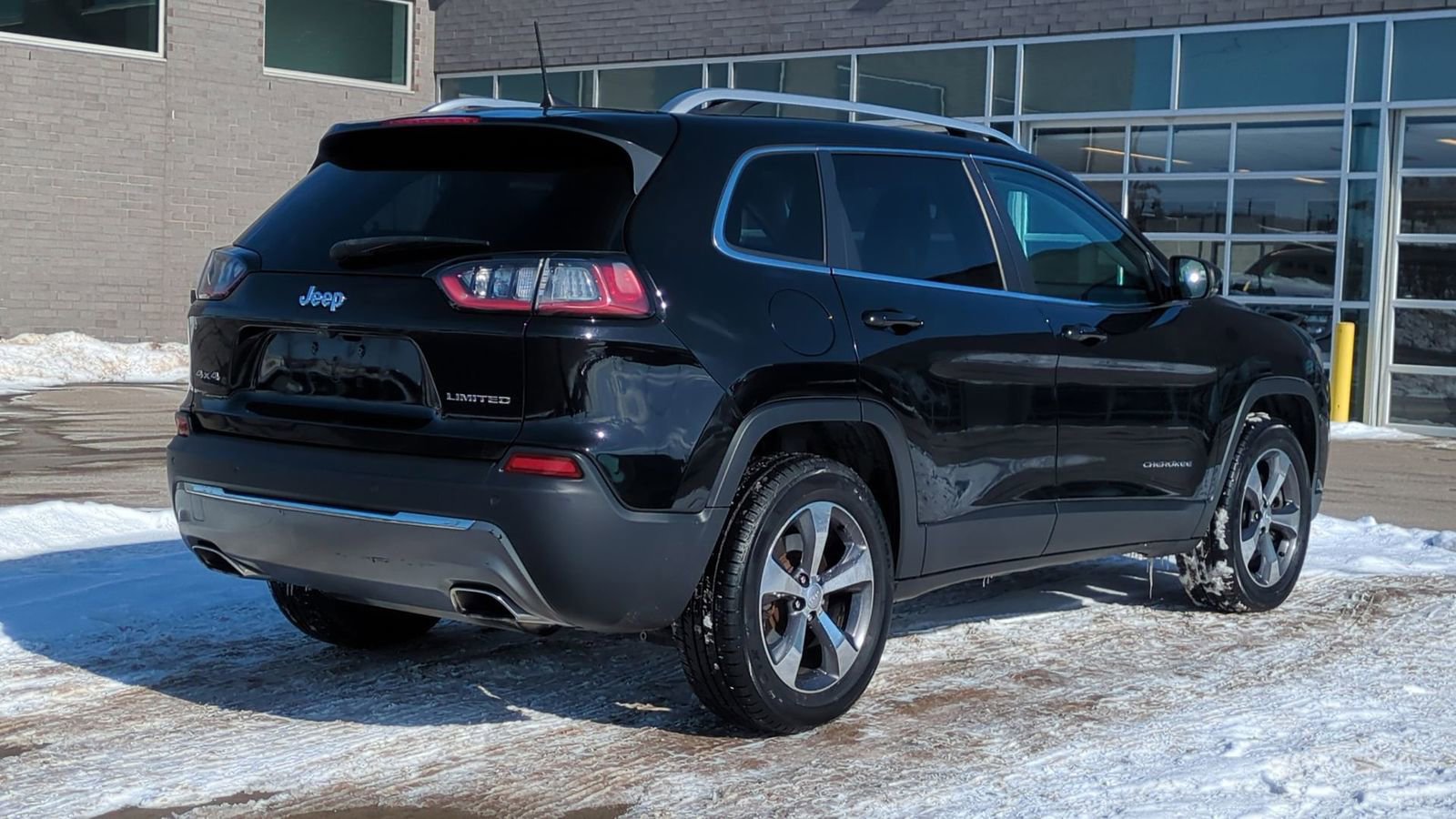 Used 2020 Jeep Cherokee Limited image 6