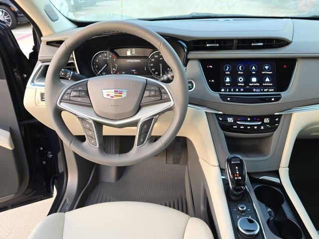 New 2025 Cadillac XT5 Premium Luxury w/ LPO, Floor Liner Package image 19