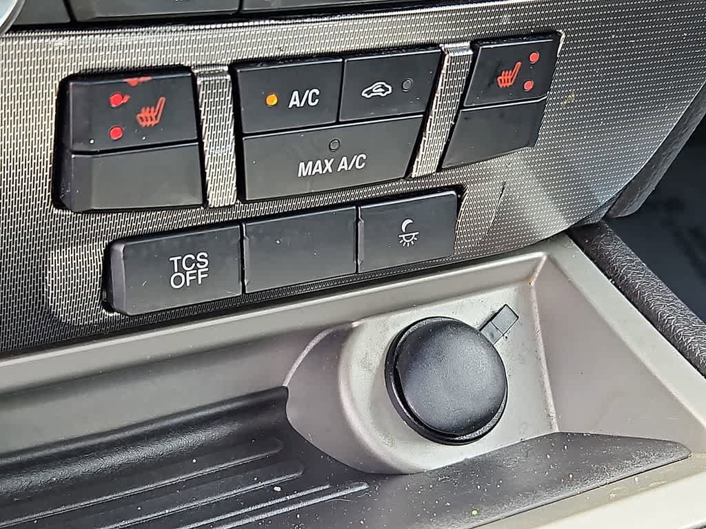 Used 2012 Ford Fusion SEL FWD image 23