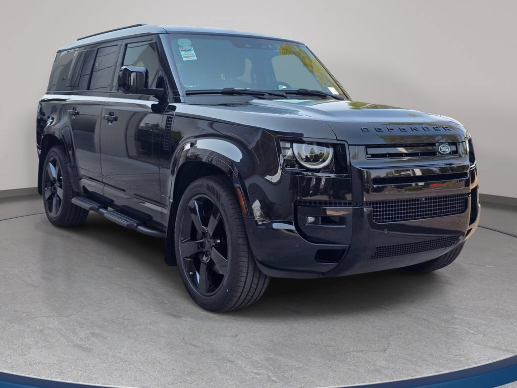 New 2026 Land Rover Defender 130 X-Dynamic SE AWD/4WD image 3