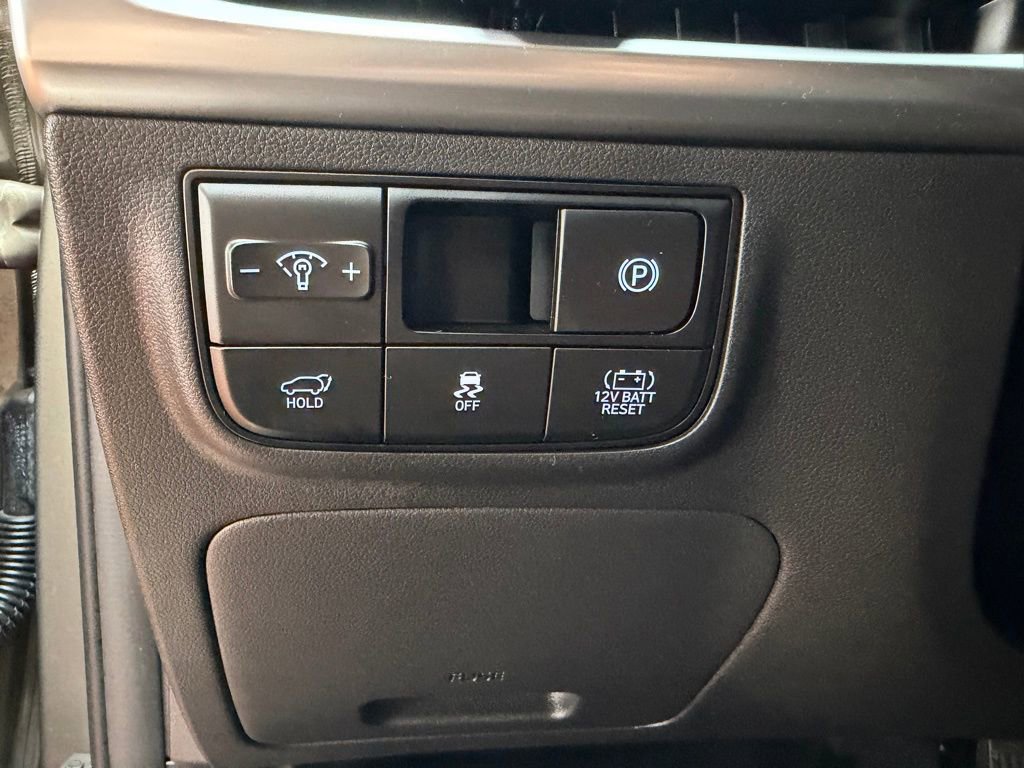 Certified 2025 Hyundai Tucson Limited image 21