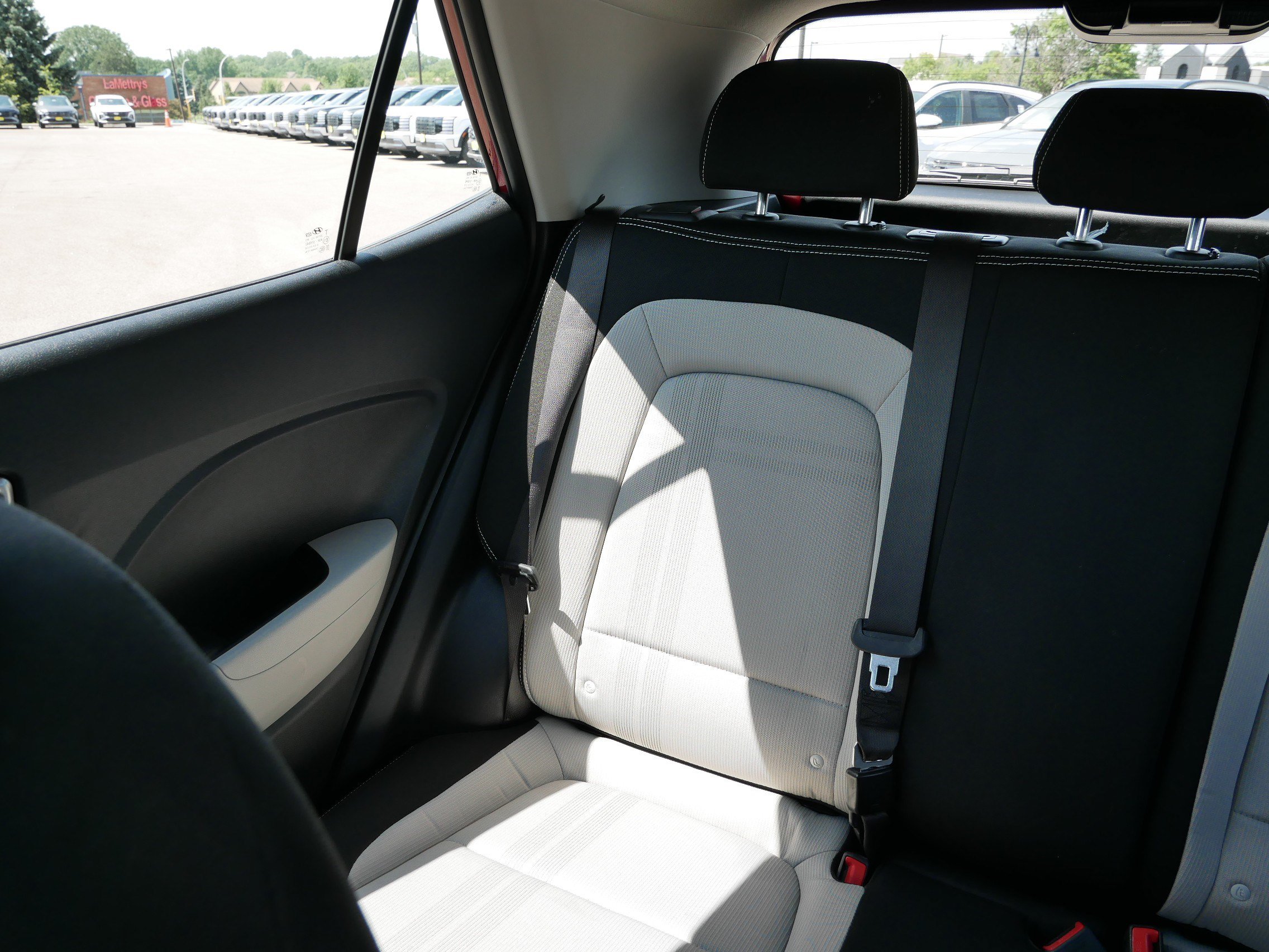 Certified 2024 Hyundai Venue SEL FWD image 12