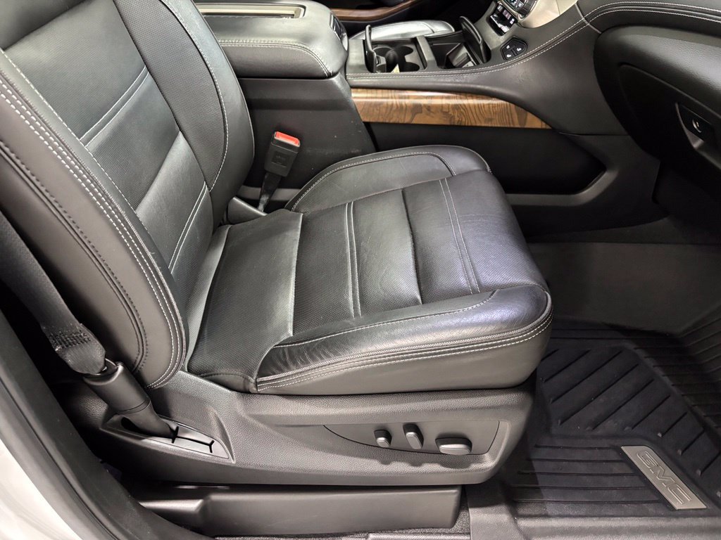 Used 2019 GMC Yukon Denali w/ Open Road Package AWD/4WD image 64
