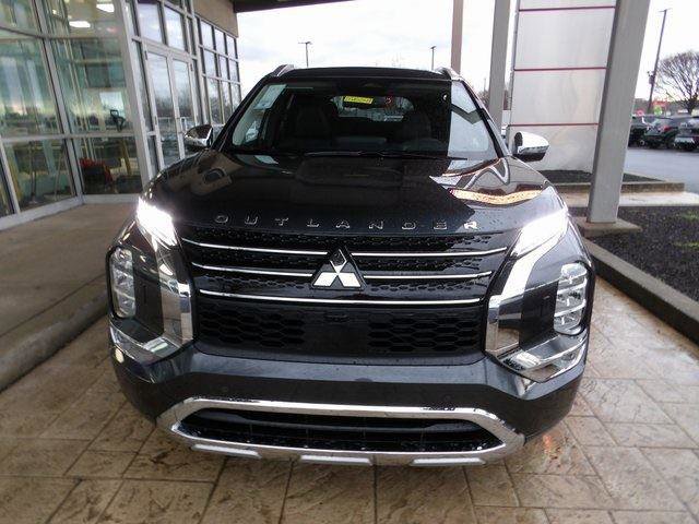 New 2025 Mitsubishi Outlander SEL image 2