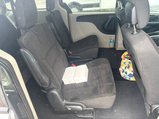 Used 2018 Dodge Grand Caravan SE FWD image 36