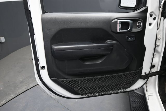 Certified 2018 Jeep Wrangler Unlimited Sport S AWD/4WD image 11