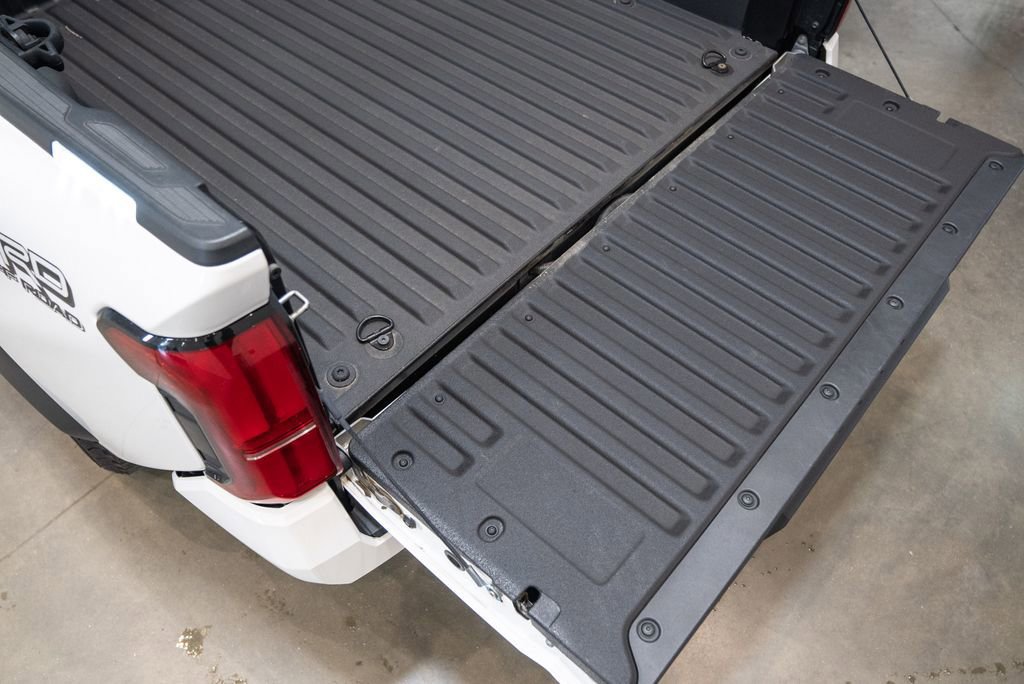 Certified 2024 Toyota Tacoma TRD Off-Road image 15