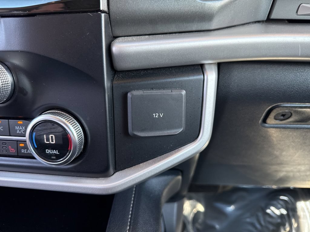 Used 2024 Ford Expedition XLT AWD/4WD image 14