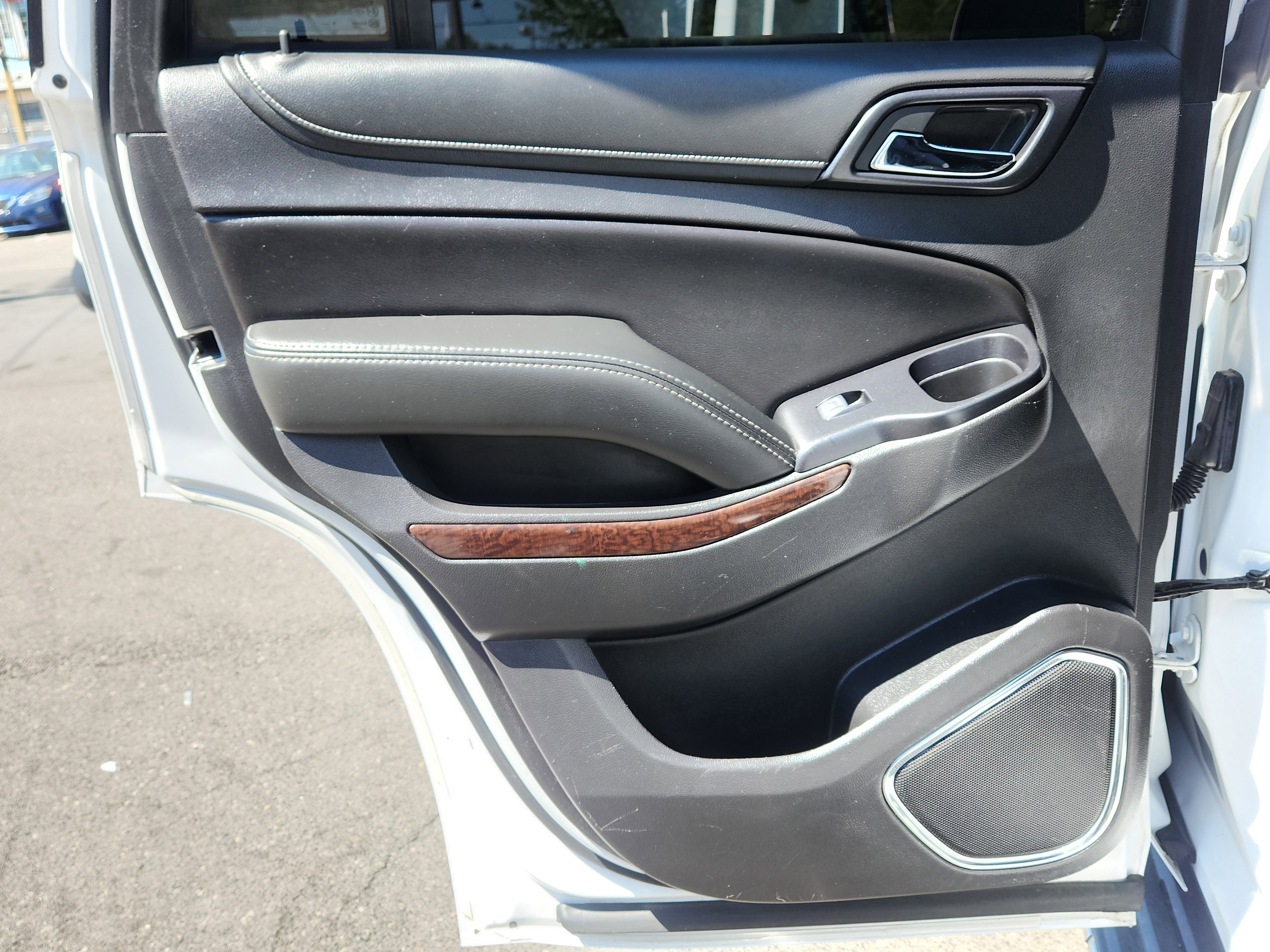 Used 2020 GMC Yukon SLT AWD/4WD image 12
