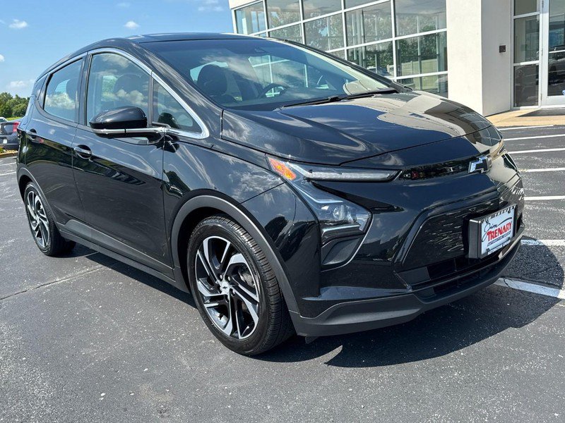 Used 2023 Chevrolet Bolt LT FWD video 2