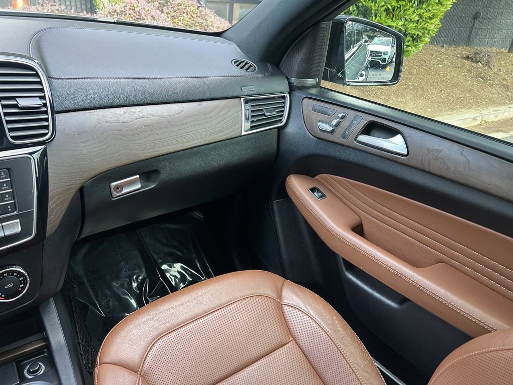 Used 2017 Mercedes-Benz GLE 43 AMG 4MATIC Coupe w/ Parking Assist Package image 36