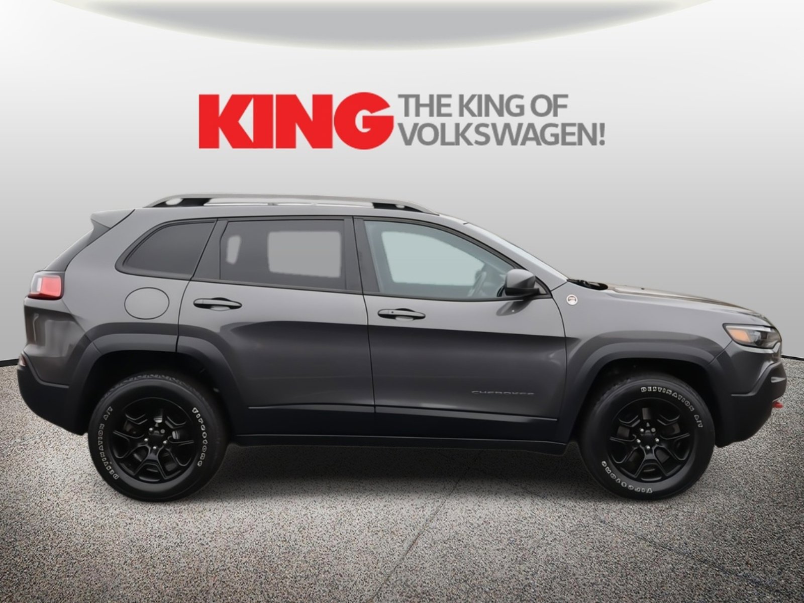 Used 2019 Jeep Cherokee Trailhawk video 2
