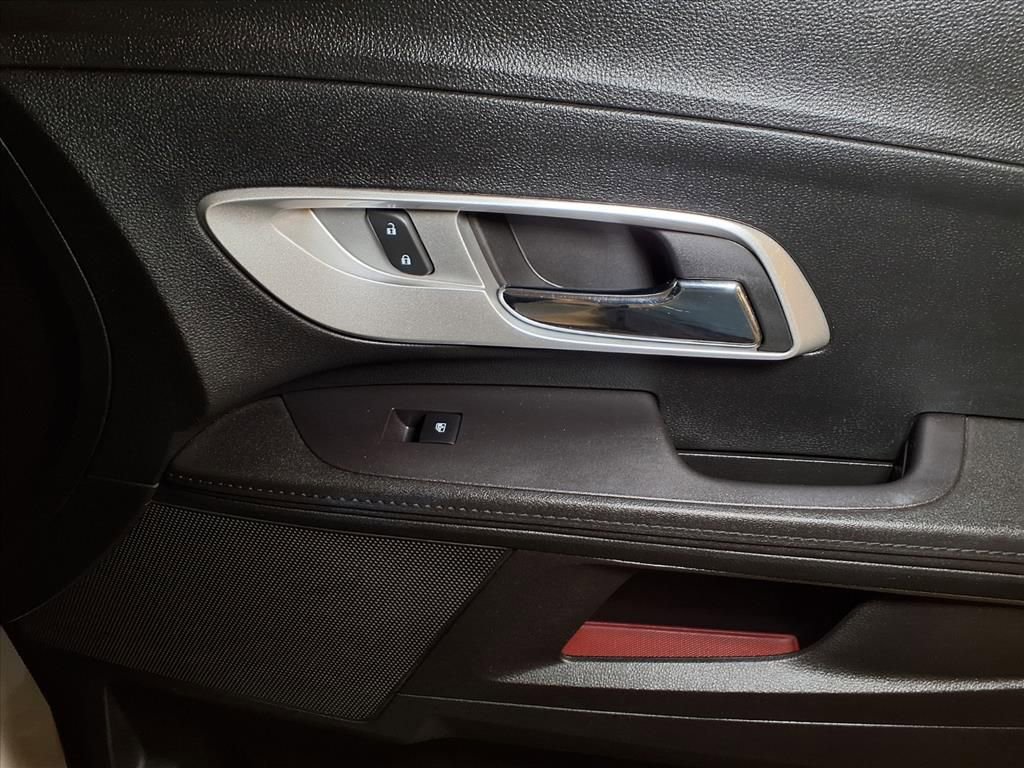 Used 2017 Chevrolet Equinox LT w/ Convenience Package image 23