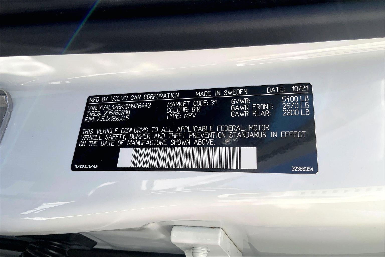 Used 2022 Volvo XC60 B5 Momentum w/ Climate Package image 30