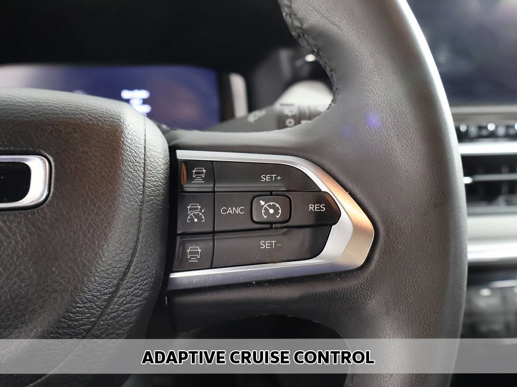 Used 2023 Jeep Compass Limited w/ Elite Group AWD/4WD image 4