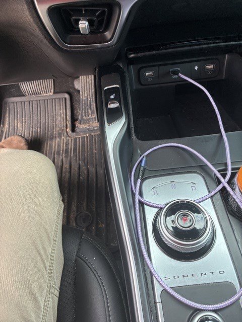 Used 2022 Kia Sorento EX w/ Panoramic Sunroof Package image 7