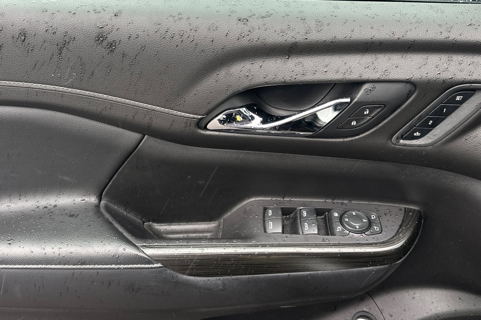 Used 2020 GMC Acadia SLT w/ Driver Alert Package II image 11