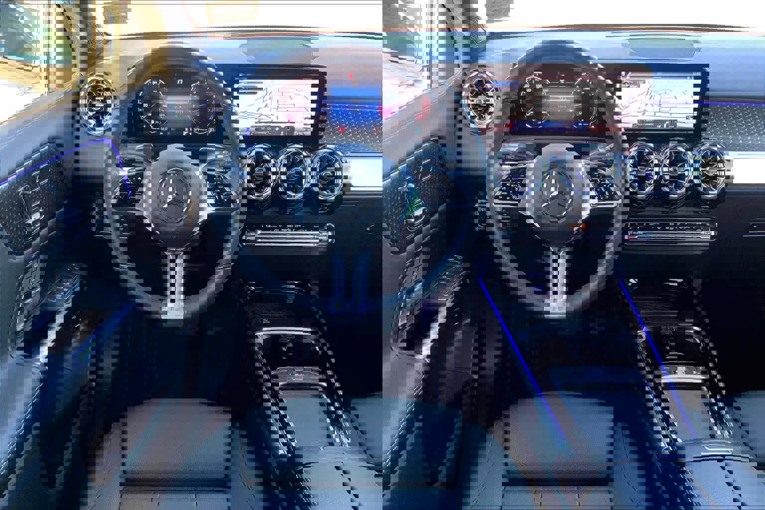 Used 2025 Mercedes-Benz GLB 250 GLB 250 image 5