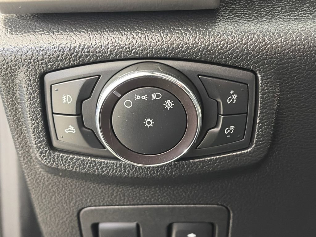 Certified 2020 Ford F150 Platinum w/ Equipment Group 701A Luxury image 25