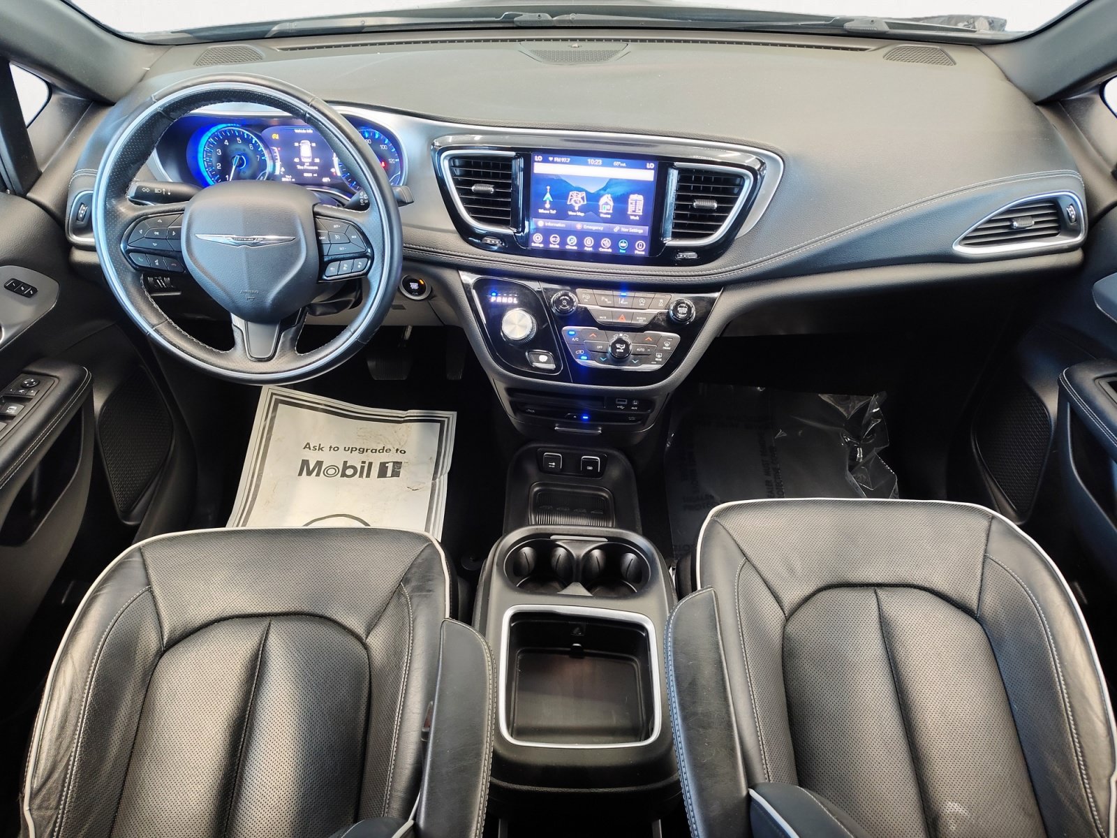 Used 2019 Chrysler Pacifica Limited w/ Advanced Safetytec Group FWD image 3