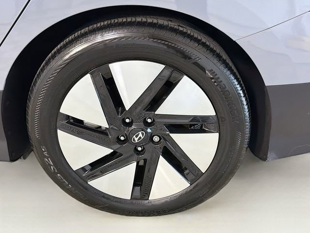 Used 2025 Hyundai Ioniq 6 SE image 33