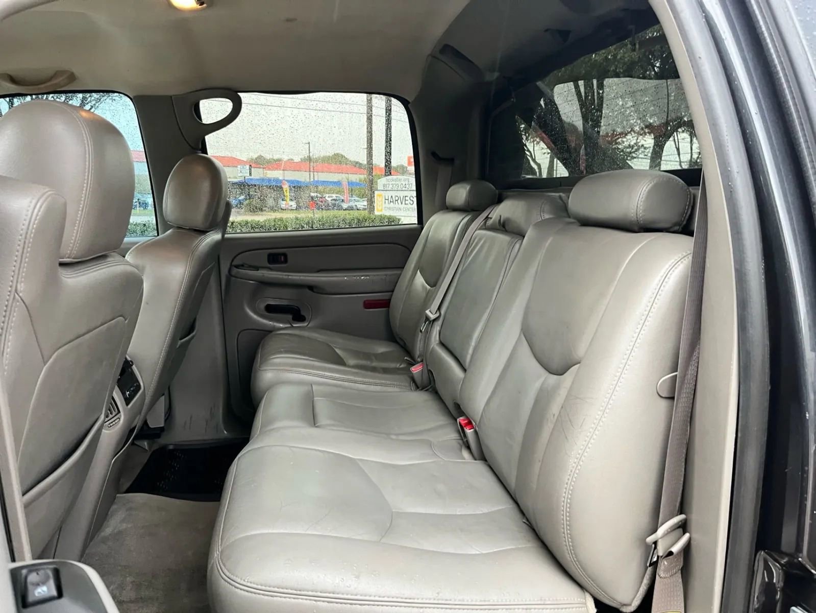 Used 2005 Chevrolet Avalanche Z66 w/ Preferred Equipment Group RWD image 23